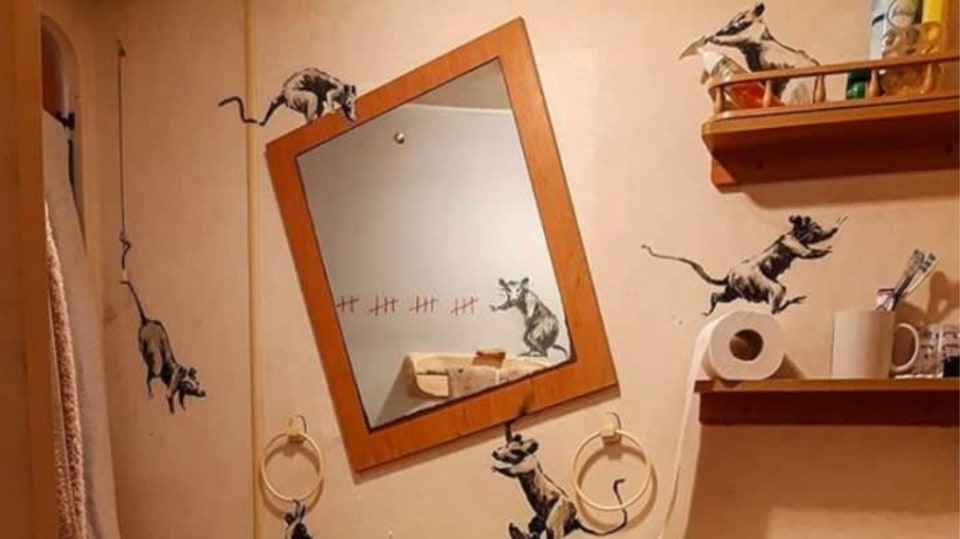 Banksy řádil ve vlastní koupelně